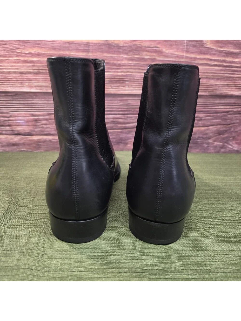 Saint Laurent Wyatt Chelsea Boots 43.5 Black Leather Elastic Side Italy